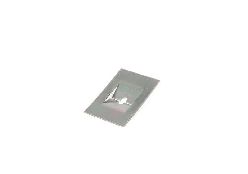 Clip de sujeción OEM 17111176098 para BMW E28. Original BMW.