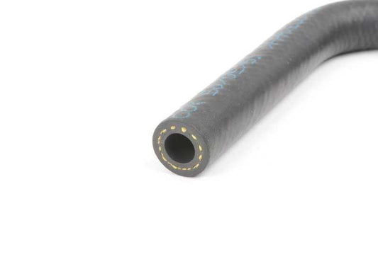 OEM -Kraftstoffschlauch Ellbogen 16121183282 für BMW E21, E81 (116d, 116i) und E87. Kompatibel mit N47, N45, N43 Motoren. Original BMW.