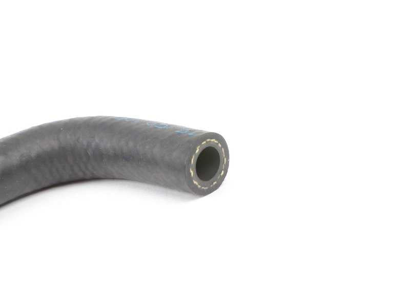 Codo de manguera combustible OEM 16121183282 para BMW E21, E81 (116d, 116i) y E87. Compatible con motores N47, N45, N43. Original BMW.