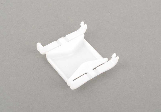 Clip de fijación OEM 51328164788 para BMW E39, E38. Original BMW.