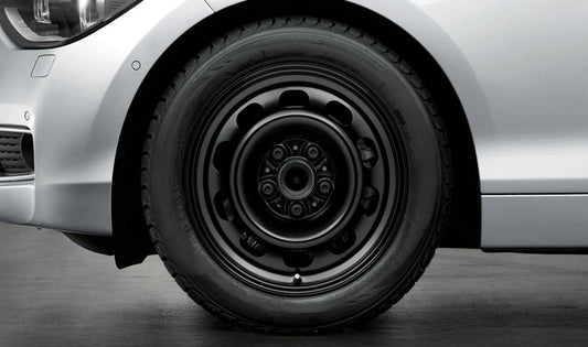 Styling Black Stahlreifen 12 OEM 36116864660 für BMW F40 und Mini F54, F55, F56, F57, F60. Kompatibel mit mehreren Motoren und Versionen. Original BMW und Mini.