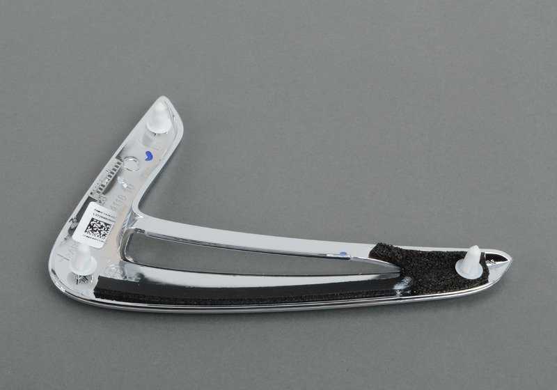 Conducto de aire lateral derecho OEM 51747294826 para BMW F32, F33, F36. Original BMW.