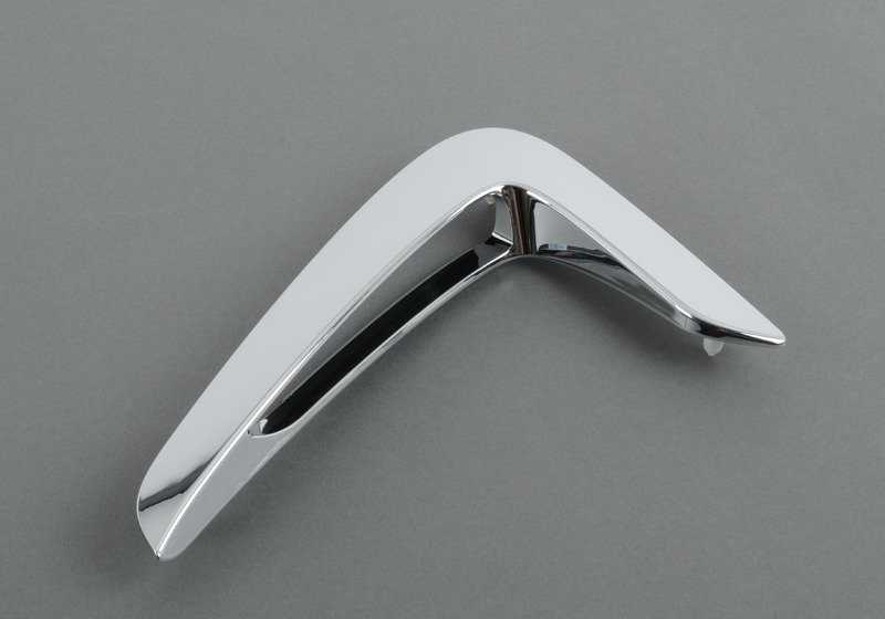 Conducto de aire lateral izquierdo OEM 51747294825 para BMW F32, F33, F36. Original BMW.