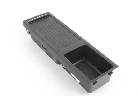 Porte arrière gauche OEM 51167038323 pour BMW 3 E46 (1997-2006). BMW d'origine.