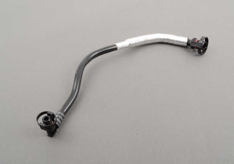 Tubo de ventilación del motor OEM 11617838897 para BMW E60, E61, E63, E64 (M5 y M6 con motor S85). Original BMW.