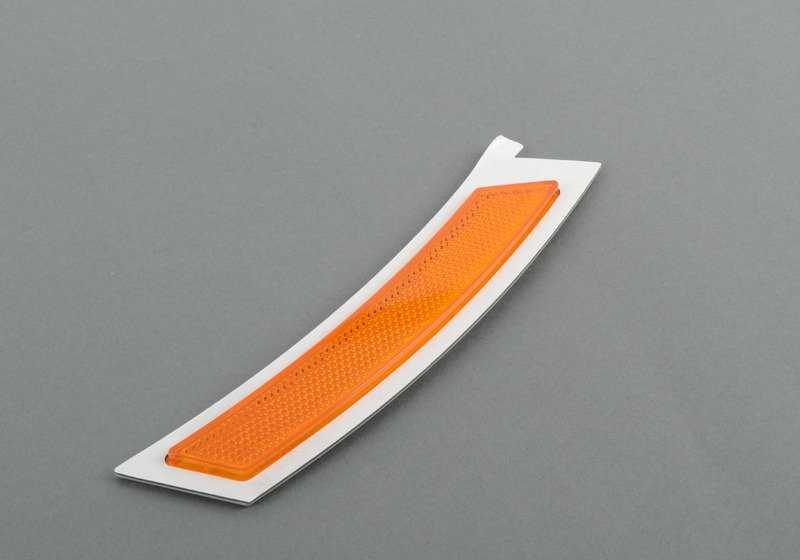 Left lateral position Light OEM 63147191769 for BMW Z4 E89. Original BMW.