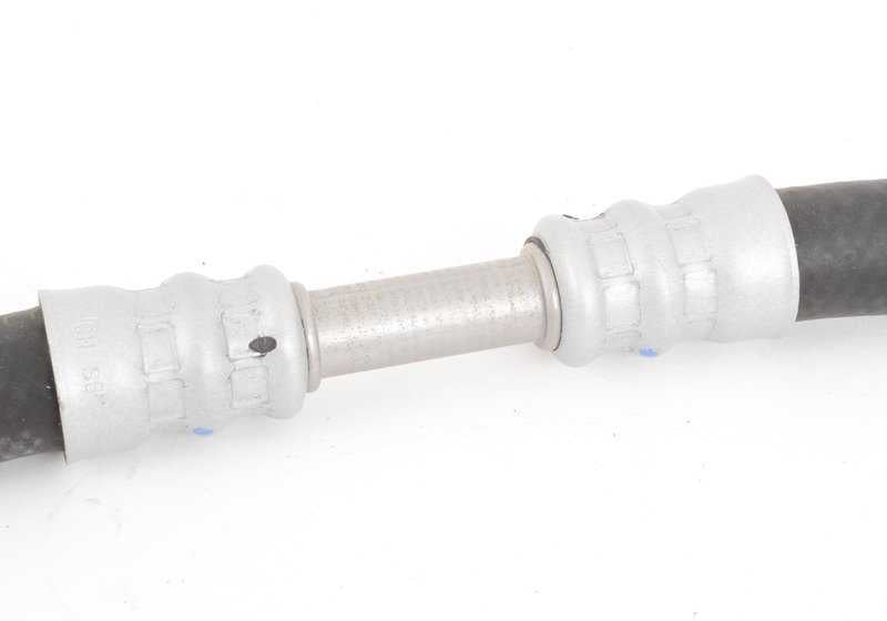Tubería de retorno del radiador OEM 32412283898 para BMW E90, E90N, E92, E92N, E93, E93N. Original BMW.