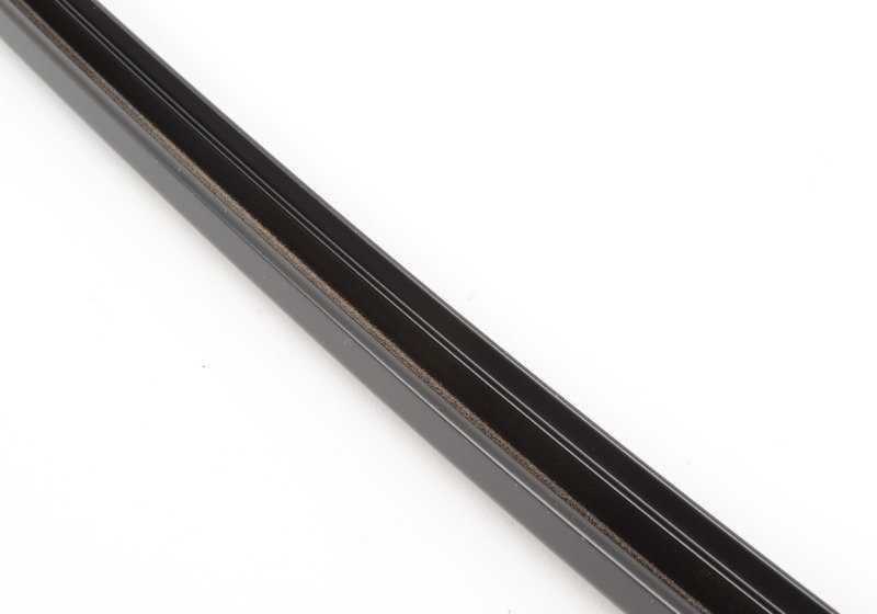 Moldura lateral derecha OEM 51131953064 para BMW E30. Original BMW.