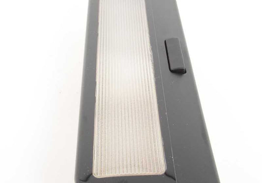 Luz interior LED OEM 63312497577 para BMW E39. Original BMW.