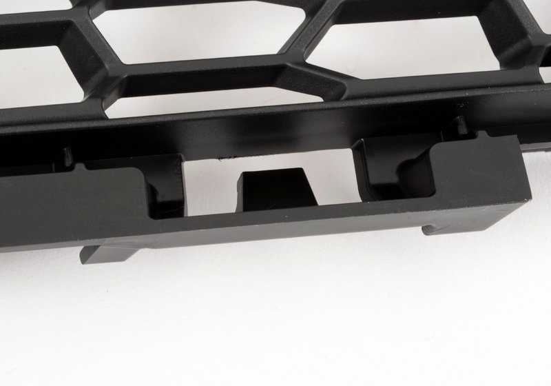 Rejilla entrada de aire derecha OEM 51118050348 para BMW F06, F12, F13. Compatible con modelos 640d, 640i con tracción trasera y xDrive. Original BMW.