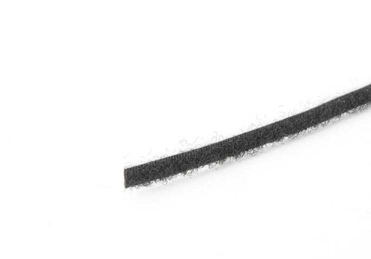 OEM sealant strip 51164196921 for BMW E36 (316i). Original BMW piece. Ideal for interior joints, such as the glove compartment. Perfect adjustment and guaranteed quality.