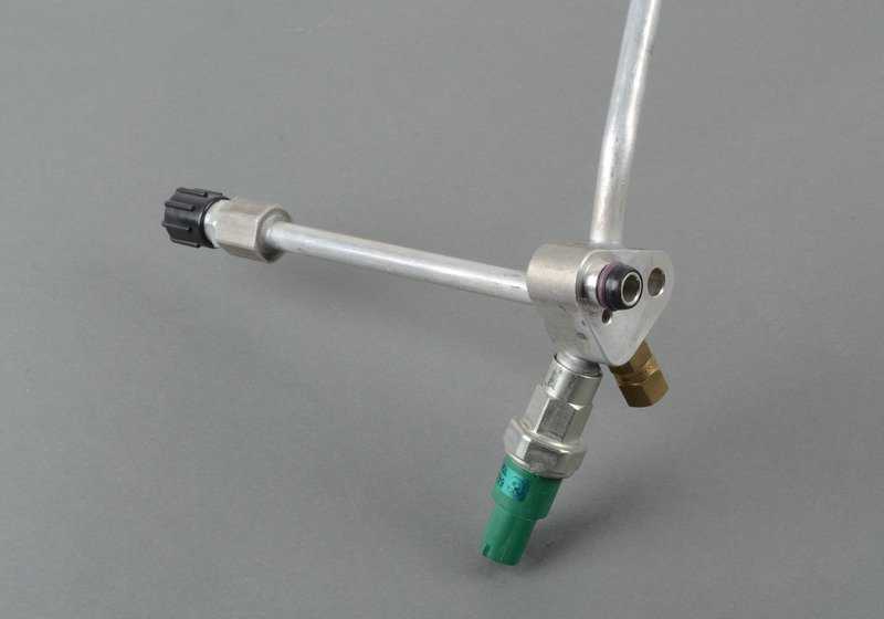 Tubo de alta presión aire acondicionado OEM 64538378602 para BMW E39 520i (todos los modelos M52 del 01/1996 al 06/2003). Original BMW.