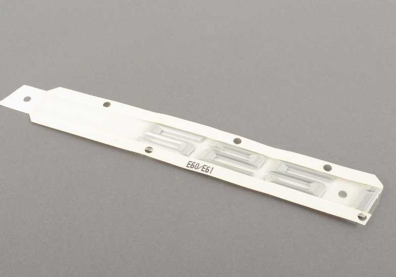 Emblema trasero "525i" OEM 51147039784 para BMW Serie 5 {E60, E60N, E61, E61N}. Original BMW.