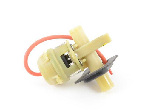 Válvula de água OEM 64111376321 para BMW E23 {728, 728i, 730, 732, 733i}. Compatível com modelos com motor M30 fabricado entre 1977 e 1982. Substituição original da BMW.