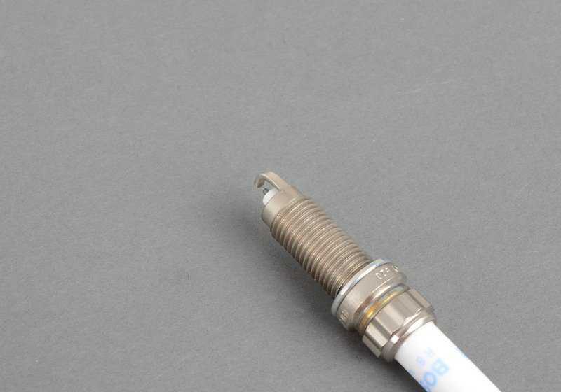 High Power spark plug for BMW F87, F80, F82, F83, F10, F06, F12, F13, F26, F85, F86 (OEM 12120039634). Genuine BMW.