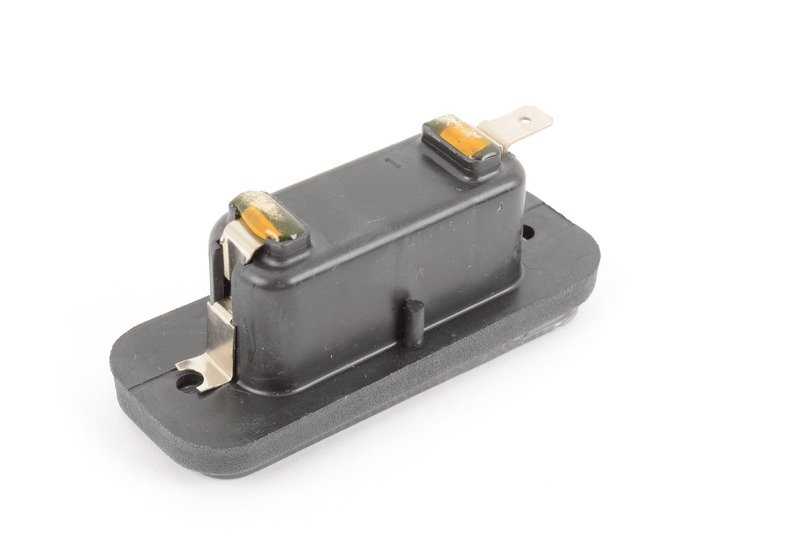 Luz de matrícula OEM 63261366587 para BMW E21. Original BMW.