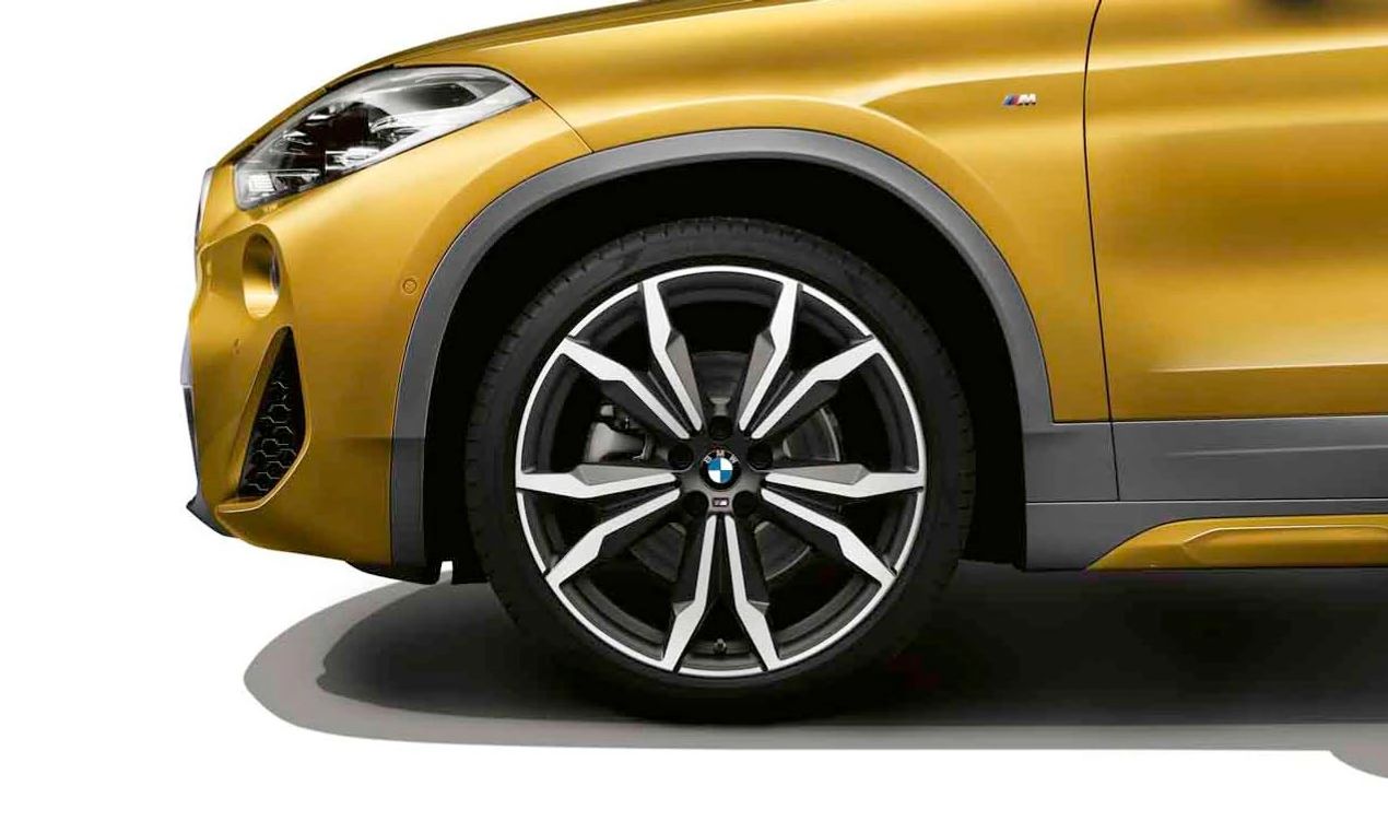 Alloy Tire M Double Radio 717 OEM 36108008659 para BMW X1 F48, F48N e X2 F39. BMW original.