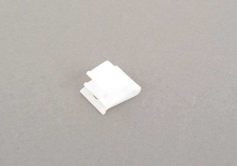 Clip de fijación OEM 51418223643 para BMW E36. Original BMW.