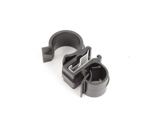 Grapa de conducto tubo flex OEM 07147151388 para BMW E81, E87, F20, F30, G20, i3, i8, X1, Z4... y más. Original BMW.