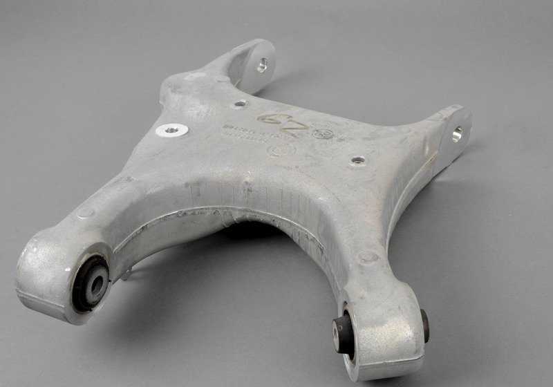 Brazo oscilante trasero derecho OEM 33326770952 para BMW X5 E70, E70N, F15, F85 y BMW X6 E71, E72, F16, F86. Original BMW.