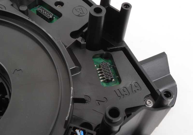 Módulo interruptor columna dirección OEM 61319111998 para BMW E60, E61, E63, E64. Compatible con versiones 520d, 520i, 523i, 525d, 525i. Original BMW.