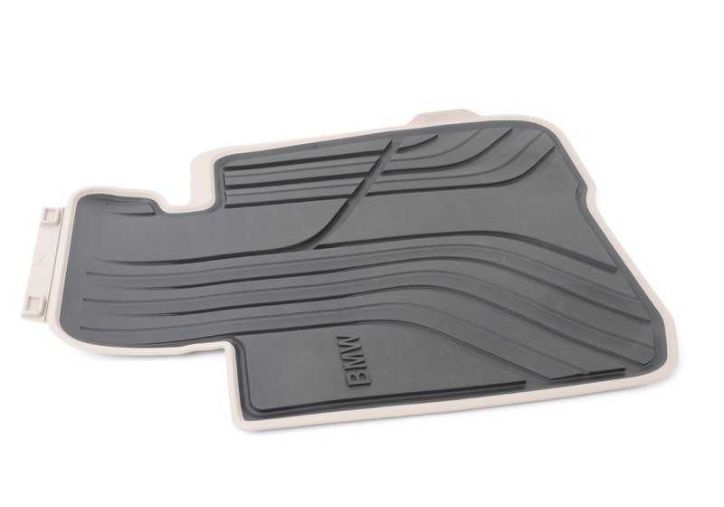 Alfombrillas delanteras todo clima OEM 51472348157 para BMW F32, F82 M4, F33, F36 Gran Coupé... y más. Original BMW.
