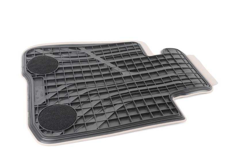 Alfombrillas delanteras todo clima OEM 51472348157 para BMW F32, F82 M4, F33, F36 Gran Coupé... y más. Original BMW.