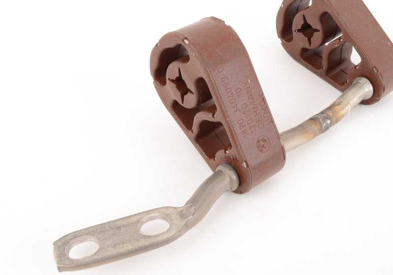 Soporte trasero del sistema de escape OEM 18303413461 para BMW E83. Original BMW.
