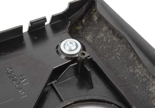 Linksabdeckung OEM 51168410977 für BMW Z3 E36 {Z3 1,8, 1,9, 2,0 mit M43, M44, M52} Motoren. Original BMW Stück. Schwarze Farbe für Versionen mit manueller und automatischer Änderung geeignet.