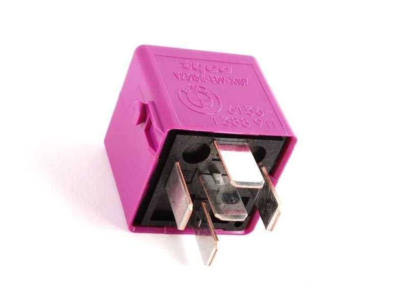 Relé conmutador violeta OEM 61361388911 para MINI R52, R57, R59 y BMW E21, E30, E36, E12, E28, E34, E39, E24, E23, E32, E38, E31, Z3, E85, E86, E52. Original MINI y BMW.