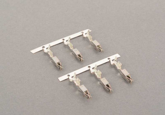 Conector eléctrico 2 pines negro OEM 61136907388 para BMW E81, E82, E87, E88, E46, E90, E91, E92, E93, E39, E60, E61, F07, F10, F11, E63, E64, E84, E83, E53, E70, E71, E72, E85. Original BMW.