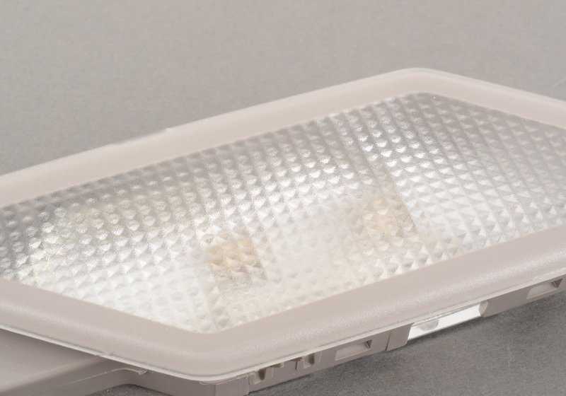 Luz interior trasera izquierda OEM 63312254401 para BMW E36, E31. Original BMW.