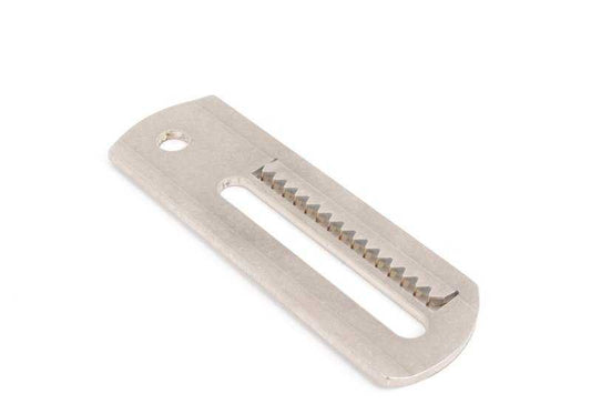 Soporte compresor aire acondicionado OEM 82399404494 para BMW E30, E28. Original BMW.