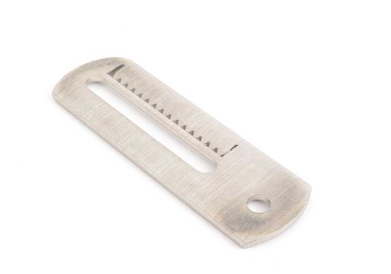 Soporte compresor aire acondicionado OEM 82399404494 para BMW E30, E28. Original BMW.