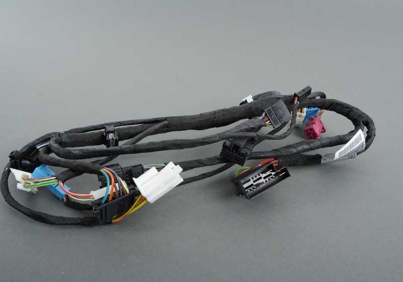 Cableado asiento conductor OEM 61129131728 para BMW E81, E82, E88, E92. Original BMW.