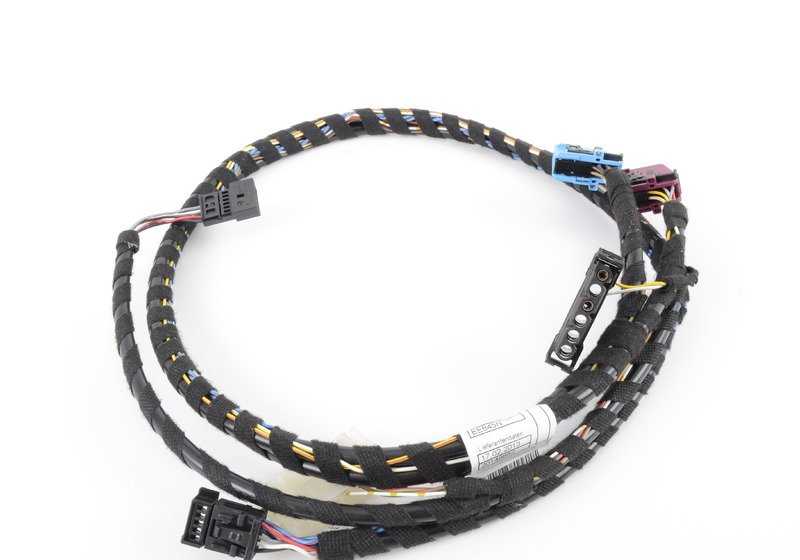 Cable de conexión para navegador OEM 61126907840 para BMW E38. Compatible con sistemas MKIII/BITII. Original BMW.