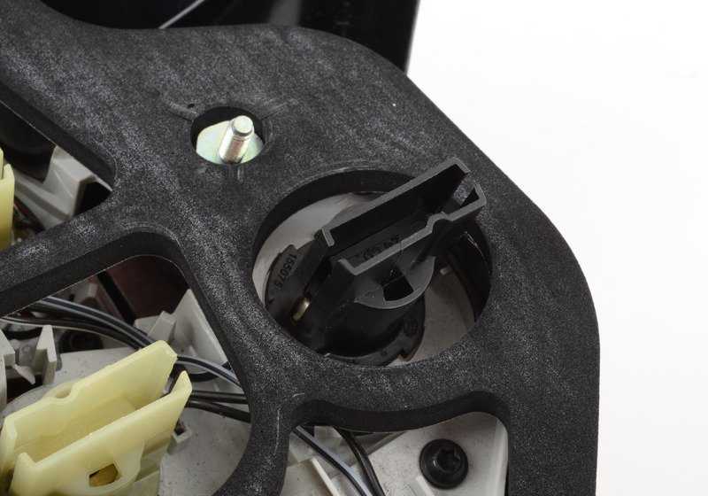 Piloto trasero izquierdo con intermitente blanco OEM 63216902063 para BMW E36, Z3. Original BMW.