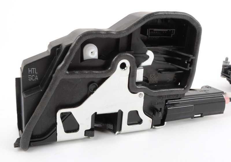 Cierre completo puerta trasera izquierda OEM 51215A36F23 para BMW Serie 5 F10 (modelos 518d, 520d con motores N47T y B47O). Original BMW.