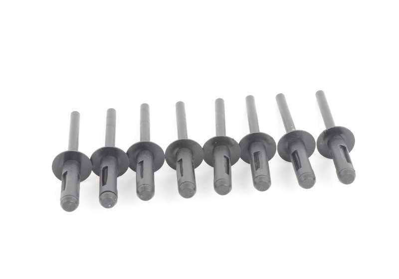 Kit de tornillos fijación parachoques delantero OEM 51112293997 para BMW E46. Incluye grapas, tornillos, tuercas, arandelas y accesorios completos. Original BMW.