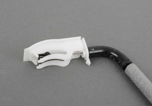 Cable interior tirador puerta OEM 51227117743 para BMW E90, E91. Compatible con modelos 316d e 316i. Repuesto original BMW.