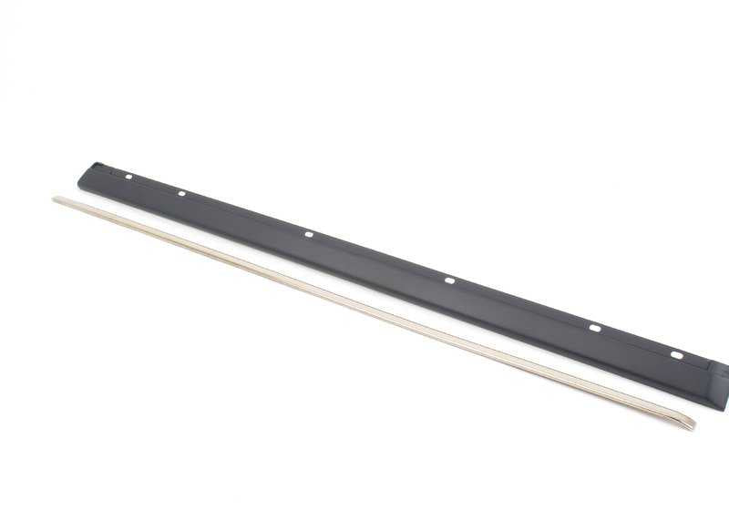 Moldura trasera izquierda puerta (imprimada) OEM 51137036707 para BMW Serie 5 E39 (520d, 520i) modelos fabricados entre 1996 y 2003. Original BMW.