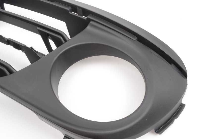 Rejilla entrada de aire izquierda semiabierta OEM 51117331737 para BMW F10, F11. Original BMW.