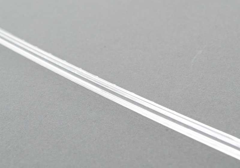 Guide de porte d'entrée droite OEM 63316958348 pour BMW E92, E92N, E93, E93n. BMW d'origine.