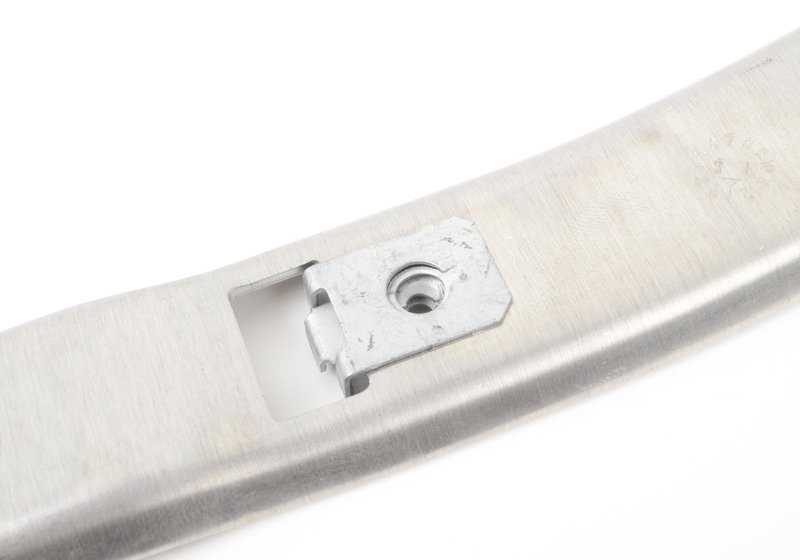 Soporte trasero para aislamiento del motor OEM 51757262626 para BMW F20. Compatible con modelos: 114d, 116d, 118d, 114i. Original BMW.