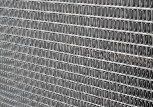 OEM -Kühlkühler 17112284608 für BMW F87, F80, F82, F83, I12, I15. Kompatibel mit Modellen M2, M3, M4 und I8. Originaler BMW Ersatz.