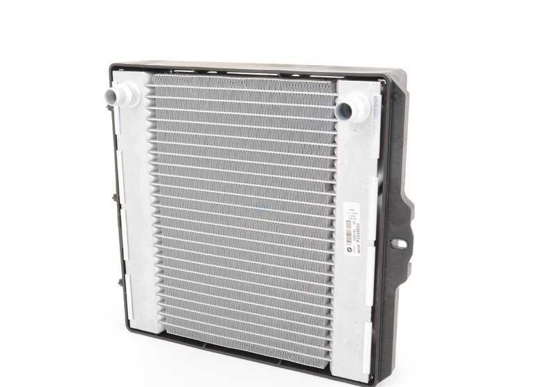 Radiador de refrigerante derecho OEM 17112284604 para BMW F87 M2, F80 M3, F82/F83 M4. Compatible con versiones CS y Competition con motor S55. Original BMW.