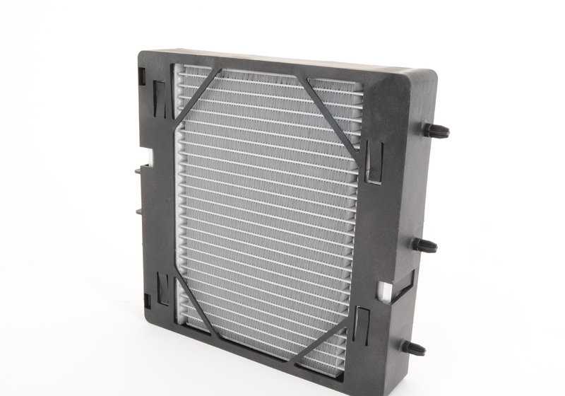 Radiador de refrigerante derecho OEM 17112284604 para BMW F87 M2, F80 M3, F82/F83 M4. Compatible con versiones CS y Competition con motor S55. Original BMW.