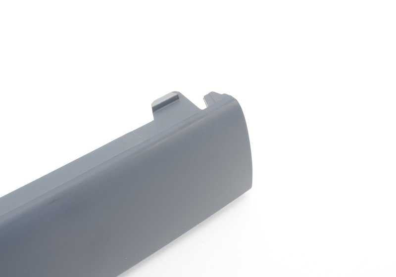 Moldura paragolpes delantera derecha imprimada OEM 51117043464 para BMW E65 y E66. Original BMW.