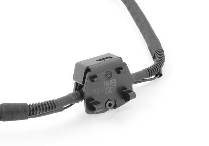 Cadena de boquillas para el sistema de limpieza de parabrisas para BMW F30, F31, F35, F80 (OEM 61667276500). Original BMW.