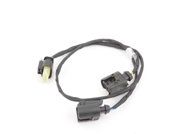 OEM adapter cable 16197210609 for BMW X5 E70, E70N and X6 E71. Original BMW.